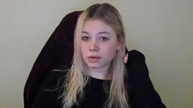 Lulu Di online show from 02.12.26