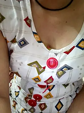 Hot Fiza0 online show from 02.14.26