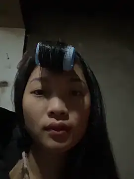 Snapshot of Lyn-be99 chatting on 02.01.26 Lyn-be99 online show from 02.01.26