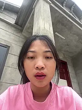 Snapshot of Lyn-be99 chatting on 03.04.26 Lyn-be99 online show from 03.04.26