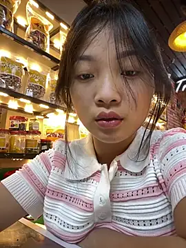 Lyn-be99 online show from 04.17.26