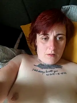 Tiara XOX online show from 04.15.26