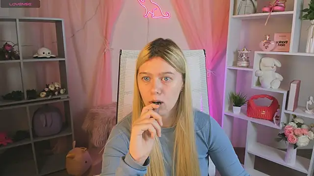 CelestineMauriac online show from 04.11.26