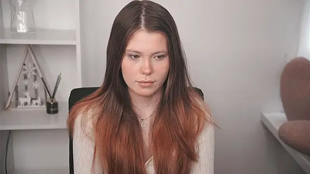 Snapshot of MarnieWootan chatting on 03.03.26 MarnieWootan online show from 03.03.26