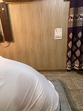 Snapshot of chublady chatting on 02.26.26 chublady online show from 02.26.26