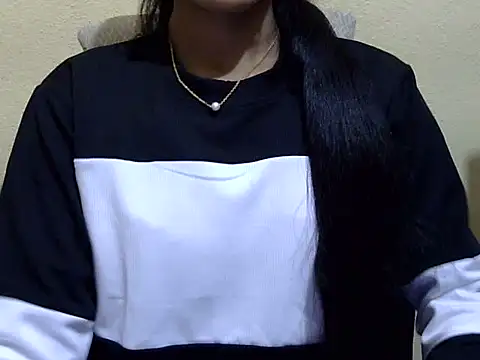 Snapshot of Khushi_v chatting on 02.15.26 Khushi v online show from 02.15.26