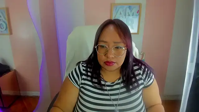 Snapshot of Shara_Oz chatting on 02.05.26 Shara Oz online show from 02.05.26