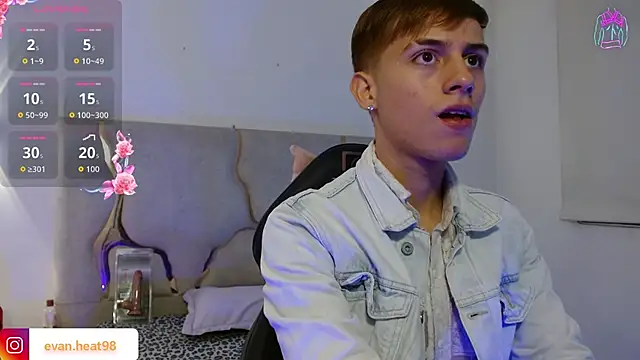 Snapshot of EVAN_TAY chatting on 03.04.26 EVAN TAY online show from 03.04.26