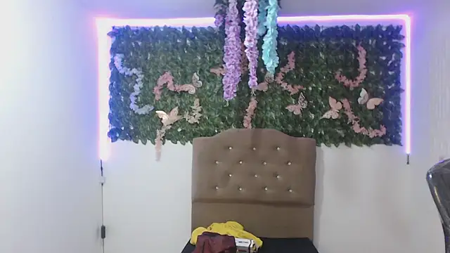 Snapshot of adara_cute_69 chatting on 02.14.26 adara cute 69 online show from 02.14.26