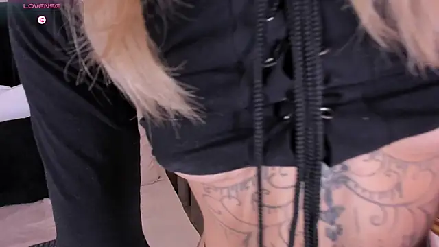 Crystal Rose   online show from 04.12.26