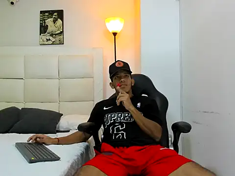 ricky spensar23cm  online show from 02.21.26