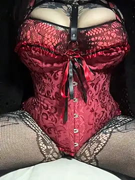 Snapshot of MissOpium chatting on 02.28.26 MissOpium online show from 02.28.26