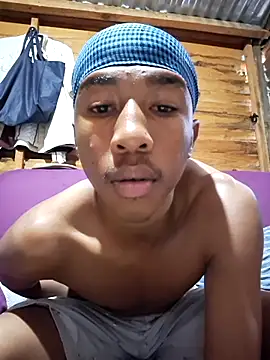 Peterveero12 online show from 02.18.26