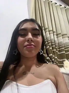 Snapshot of scarlett_pinkk1 chatting on 02.14.26 scarlett pinkk1 online show from 02.14.26