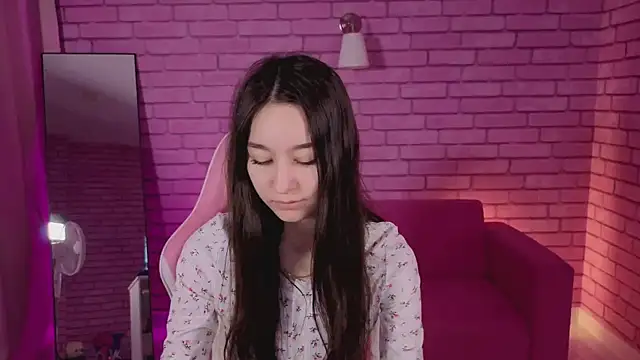 Nicole Brownie online show from 02.17.26