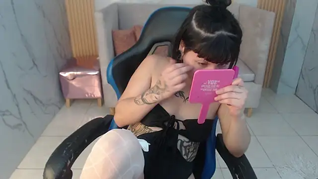 Snapshot of ela_boob_s chatting on 03.04.26 ela boob s online show from 03.04.26