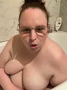 Sarahtjeuh  online show from 04.21.26