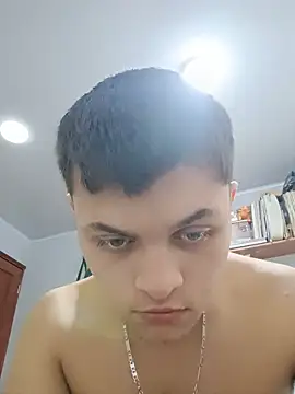 Snapshot of Andres_medi32 chatting on 02.06.26 Andres medi32 online show from 02.06.26