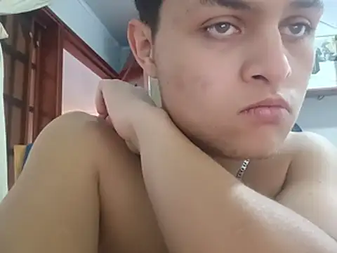 Snapshot of Andres_medi32 chatting on 08.04.26 Andres medi32 online show from 08.04.26