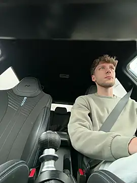 YoungSkinnyBoy20 online show from 02.11.26