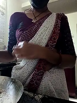 Snapshot of desicpl26 chatting on 03.04.26 desicpl26 online show from 03.04.26