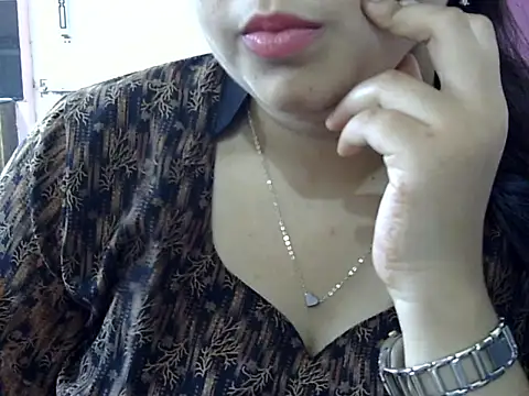 Snapshot of Cute_Aliyaa chatting on 04.23.26 Cute Aliyaa online show from 04.23.26