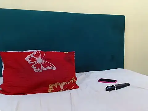 Snapshot of FreakyMelanin18 chatting on 02.12.26 FreakyMelanin18 online show from 02.12.26