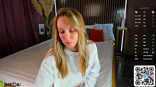 Snapshot of Tesssa_Young chatting on 03.04.26 Tesssa Young online show from 03.04.26