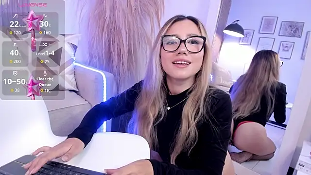 Snapshot of Isa_cortes_ chatting on 02.02.26 Isa cortes online show from 02.02.26