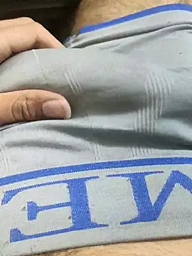 Nniiyakk online show from 04.14.26