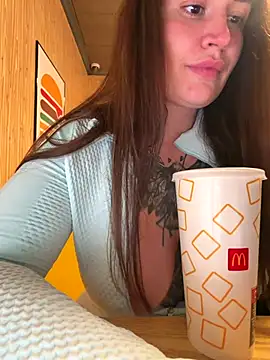 TattooGirlAlia online show from 11.04.25