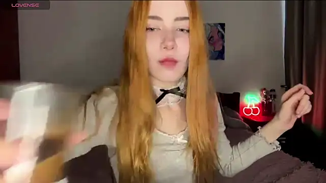 Kiralovessto online show from 04.10.26