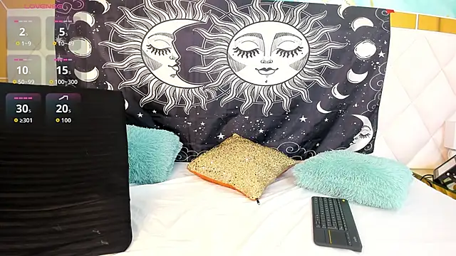 Snapshot of zanyx_ chatting on 02.18.26 zanyx online show from 02.18.26