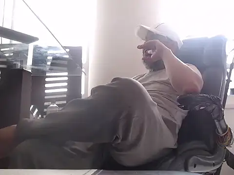 Snapshot of seriohetero19 chatting on 02.12.26 seriohetero19 online show from 02.12.26