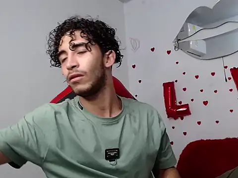 Caius fox online show from 03.11.26