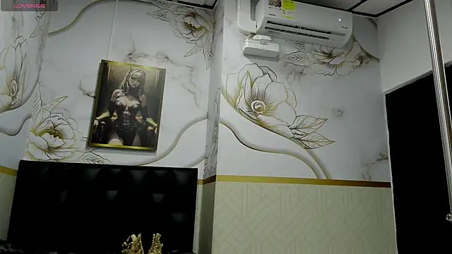 alicee  mature online show from 04.11.26