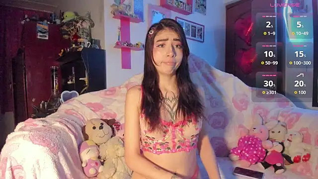 Rebecahart online show from 02.14.26