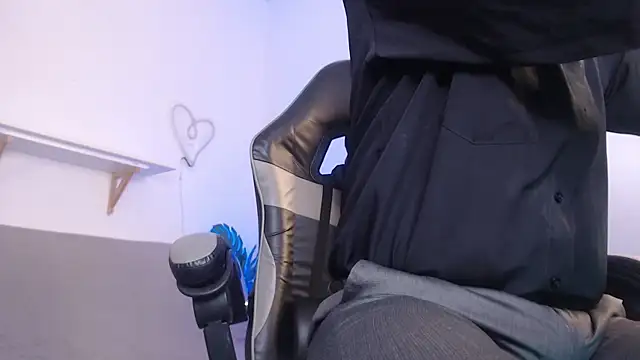 Snapshot of Paolo_Blaze chatting on 03.04.26 Paolo Blaze online show from 03.04.26