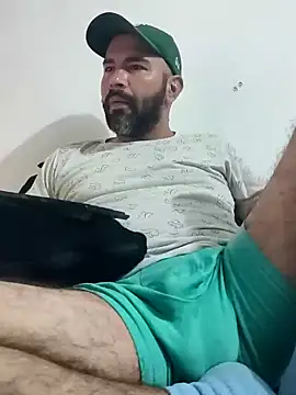 hairyandbigmann online show from 02.05.26