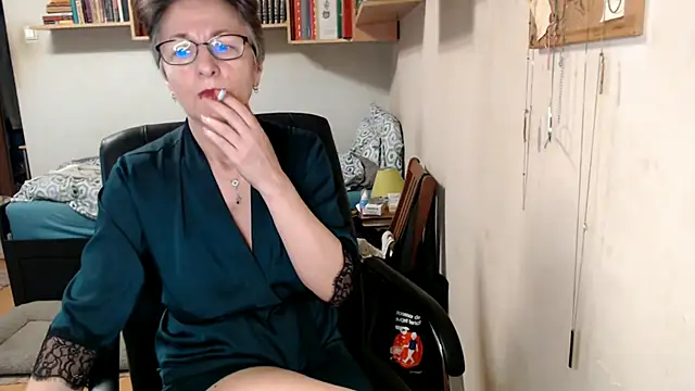 Snapshot of katemodel chatting on 09.11.25 katemodel online show from 09.11.25