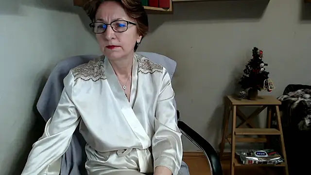 katemodel online show from 01.09.26