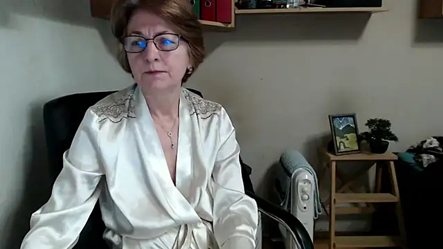 katemodel online show from 03.26.26