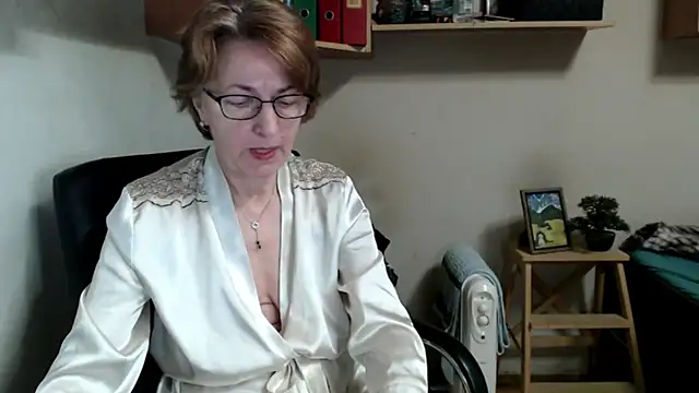 katemodel online show from 03.28.26