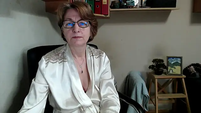 katemodel online show from 04.05.26