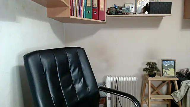 katemodel online show from 04.21.26