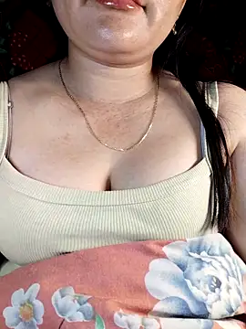 Snapshot of Reina_Fcup01 chatting on 02.06.26 Reina Fcup01 online show from 02.06.26