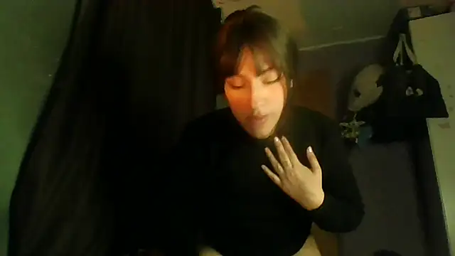 Snapshot of mimi_miauu chatting on 06.11.26 mimi miauu online show from 06.11.26