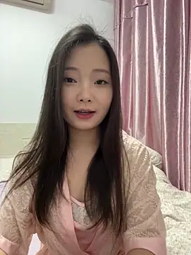 BIGBABYYEYE online show from 04.10.26