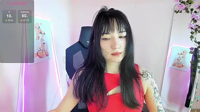 AliceeinWonderlanddd online show from 07.13.26