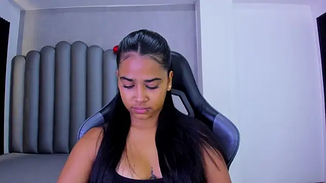 Shirleytaylor- online show from 04.18.26